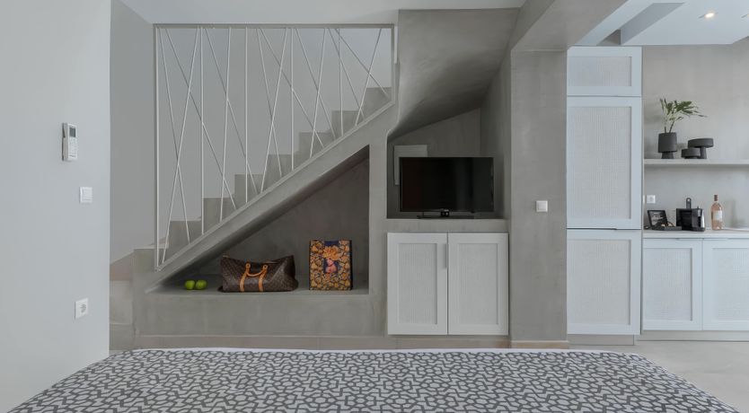 Photo of Between Blue and Green