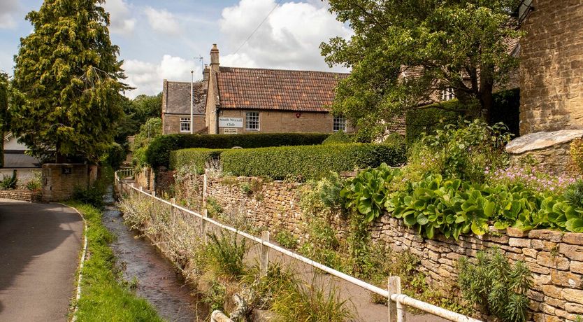 Photo of The Wraxhall Rose