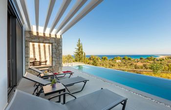 Pictures of the Sea Holiday Home