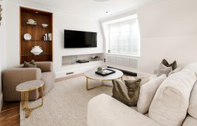 Photo of champagne-in-mayfair