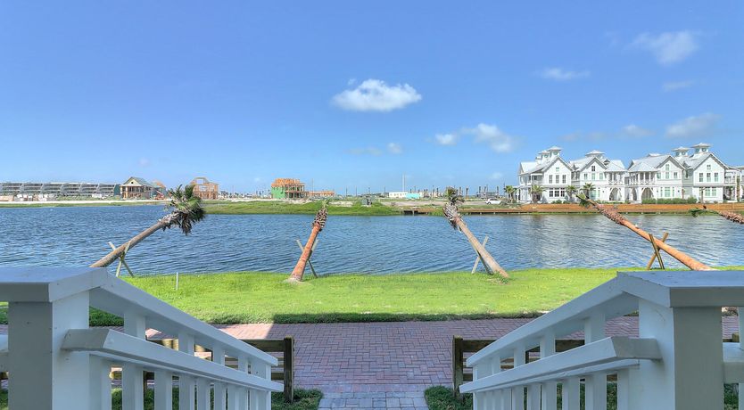Photo of Above Horizon Reach