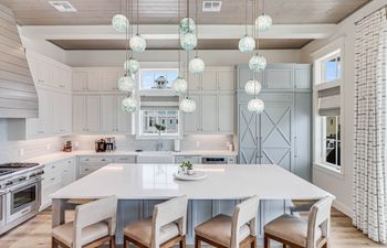 Wild Waves Holiday Home