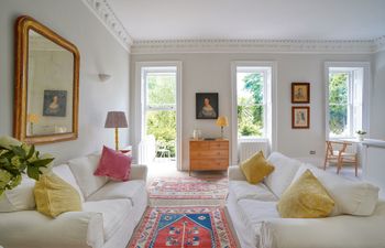 Charm & Beauty Holiday Home