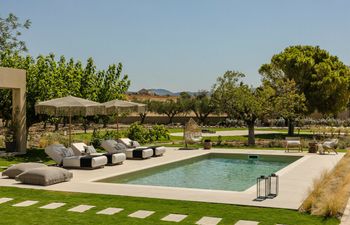 The Saffron Light Holiday Home