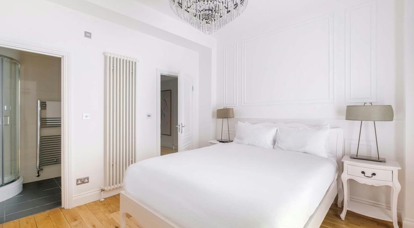 Photo of Elegant Mayfair