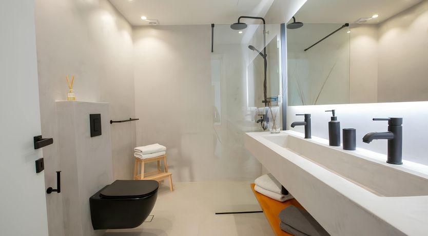 Photo of Emerald Crest