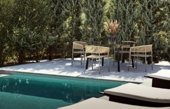 From Pool to Shore Holiday Home