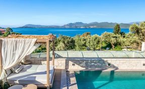 Photo of Mountain & Sea Vistas