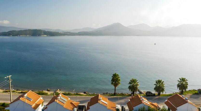 Photo of Mountain & Sea Vistas