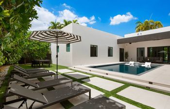 Morning in Miami Holiday Home