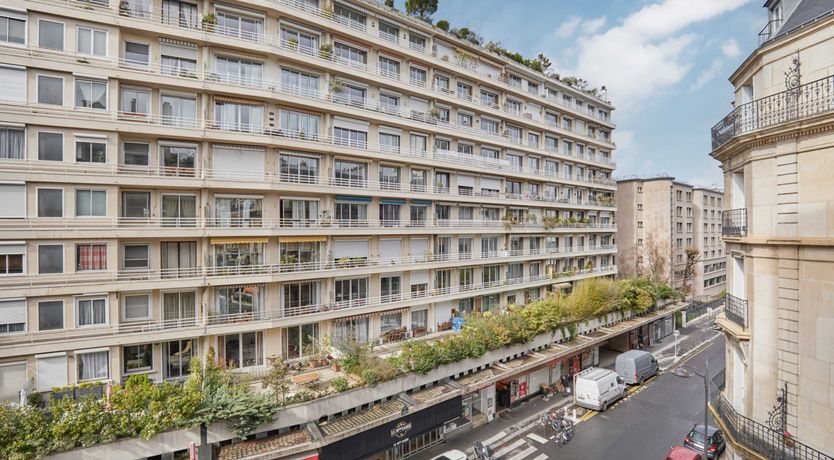 Photo of A Moment in Auteuil