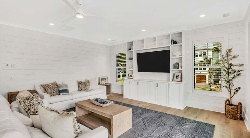 Photo of Palm Shores