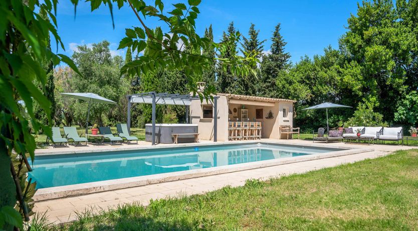 Photo of Allure of Arles