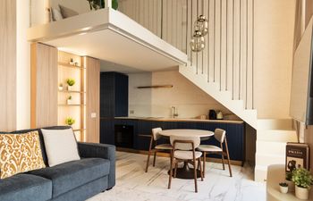 Artful Milan Holiday Home