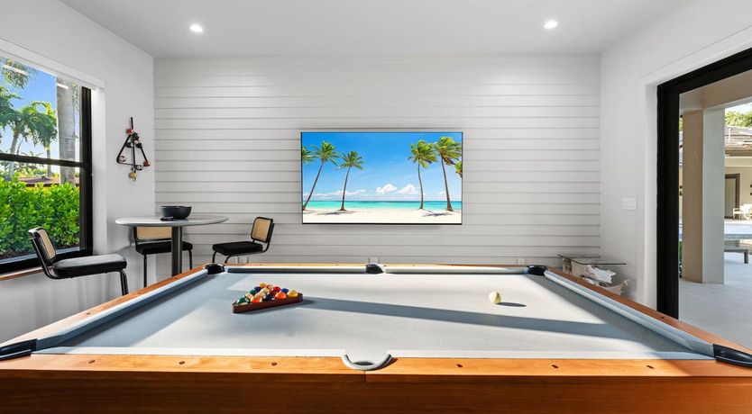 Photo of Vibrant Emerald Abode