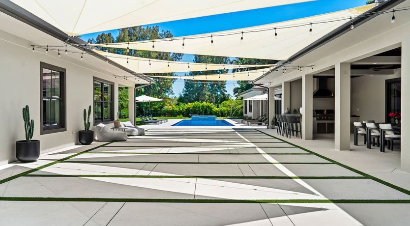 Photo of Vibrant Emerald Abode