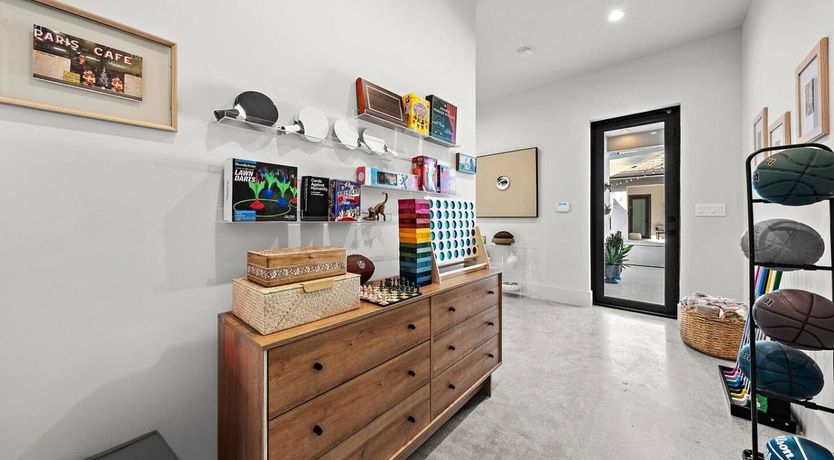 Photo of Vibrant Emerald Abode
