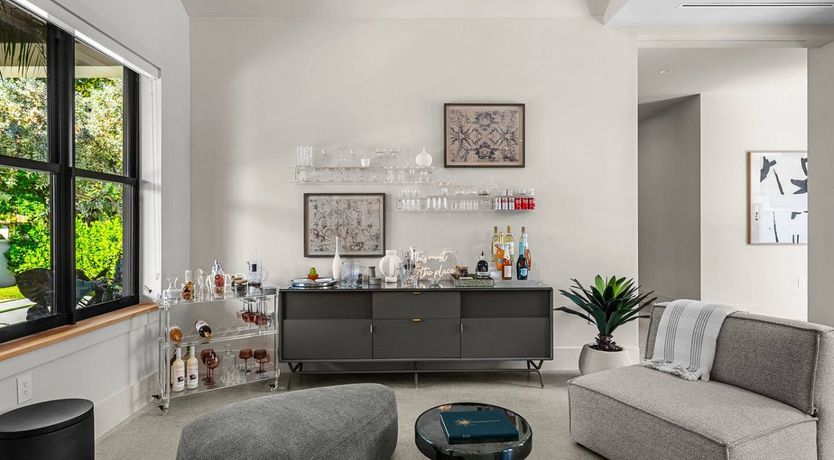 Photo of Vibrant Emerald Abode