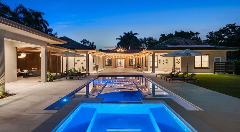 Photo of Vibrant Emerald Abode