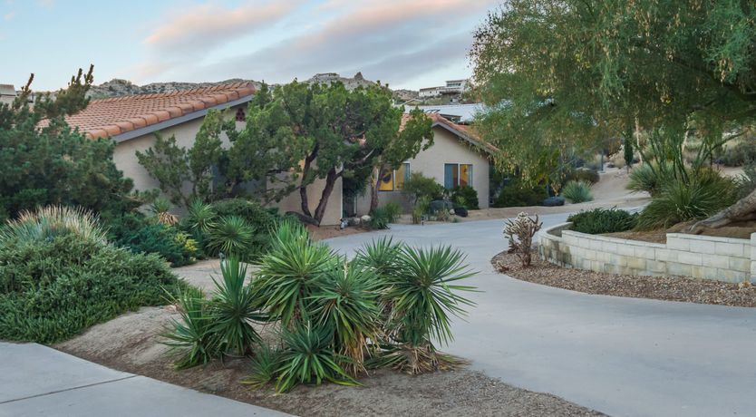 Photo of Shelter from the Warm