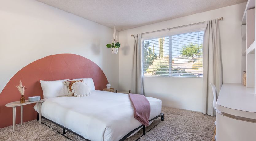 Photo of Shelter from the Warm