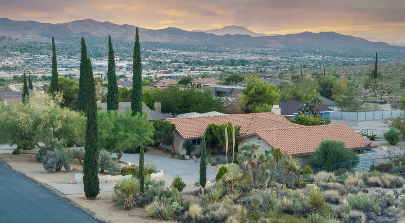 Photo of Shelter from the Warm