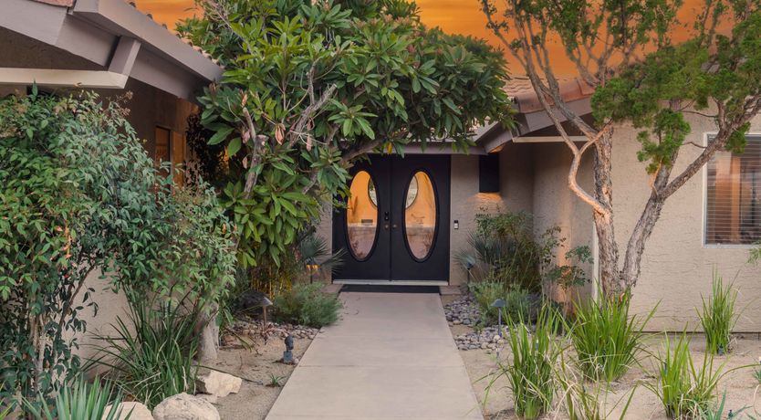 Photo of Shelter from the Warm