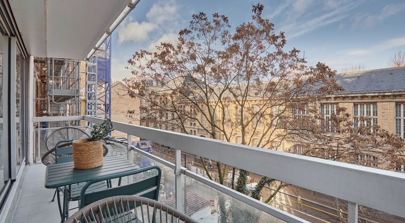 Photo of Vaugirard Views