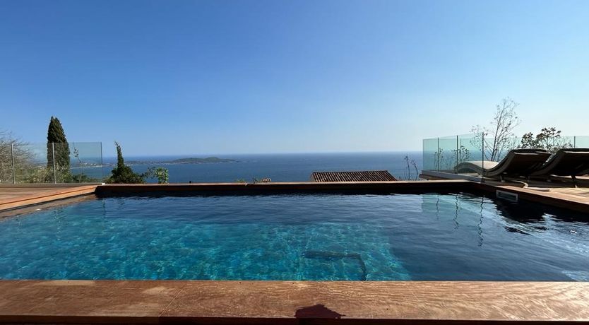 Photo of Azure Pastiche