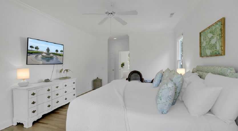 Photo of Palm Grove Escape