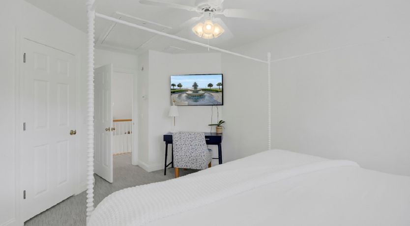 Photo of Palm Grove Escape