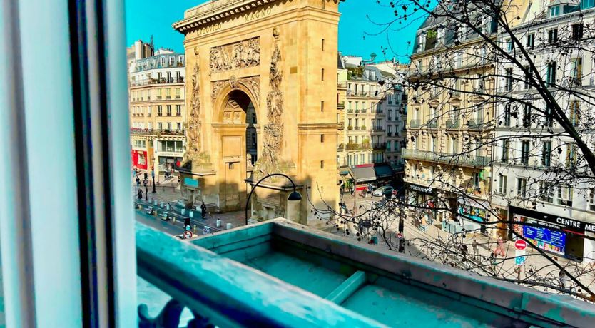 Photo of By the Arc Saint