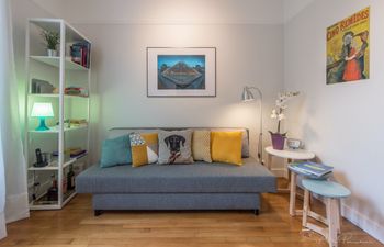 Serenity in the City of Love Holiday Home