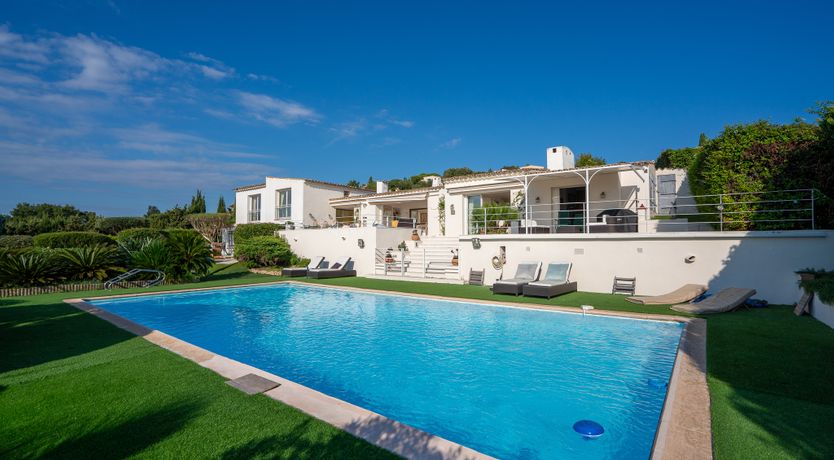 Photo of Riviera Style