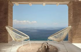 Photo of island-paradise-setting