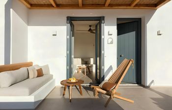 Beneath the Tamarisk Holiday Home