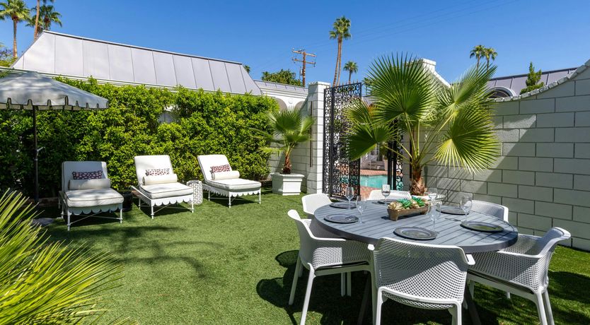 Photo of Vivid Oasis