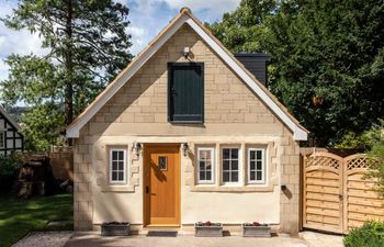 Regal Stone Holiday Home