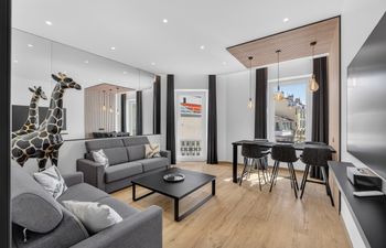 Cinema Atélier Holiday Home