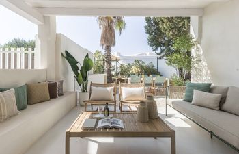 Island Ease Holiday Home