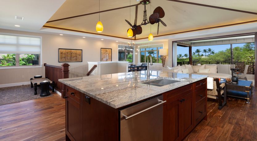 Photo of Hawaiian Living