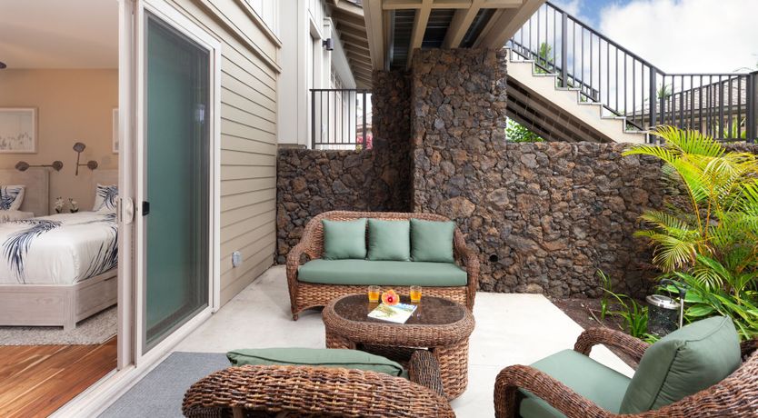 Photo of Hawaiian Living