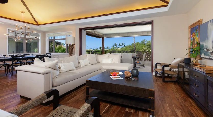 Photo of Hawaiian Living
