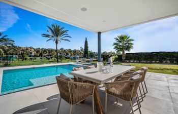 Sunny Estepona Holiday Home