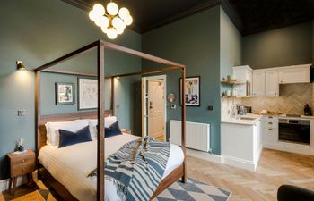 The Cliftonian Holiday Home