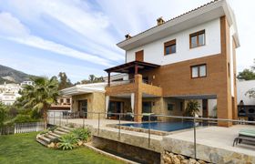 Photo of the-man-behind-the-mask