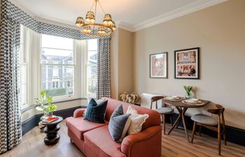 Clifton Sunset Holiday Home