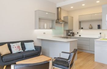 Lewisham Story Holiday Home