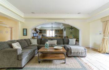 Muchos Amigos Holiday Home