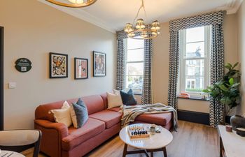 Bristol Blue Holiday Home